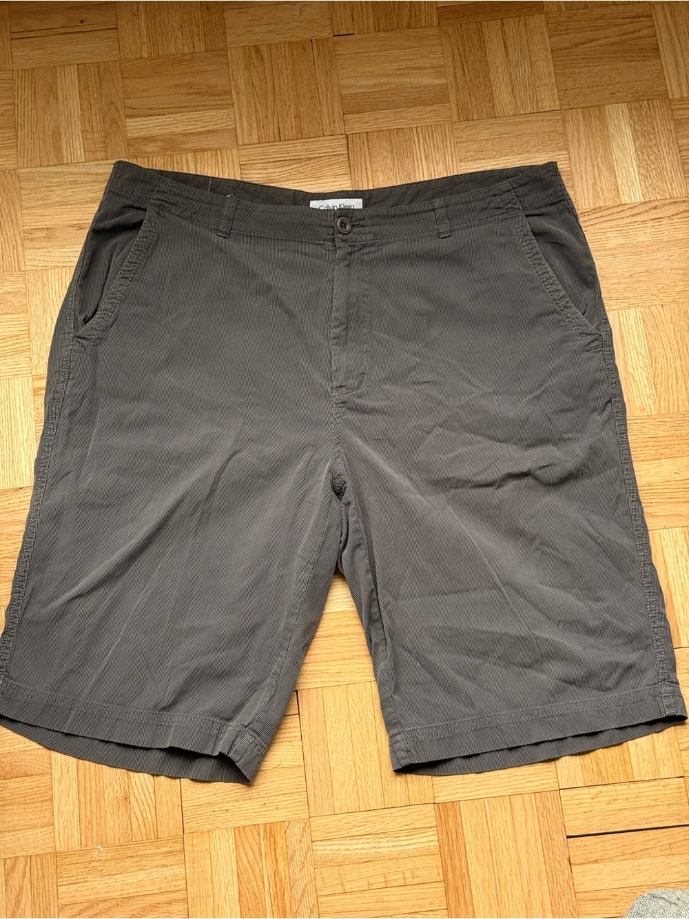 Calvin Klein Men's Grey Pinstripe Cotton Shorts - Size 38